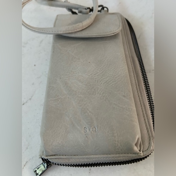 New s-q leather cross body wallet. - Picture 6 of 8